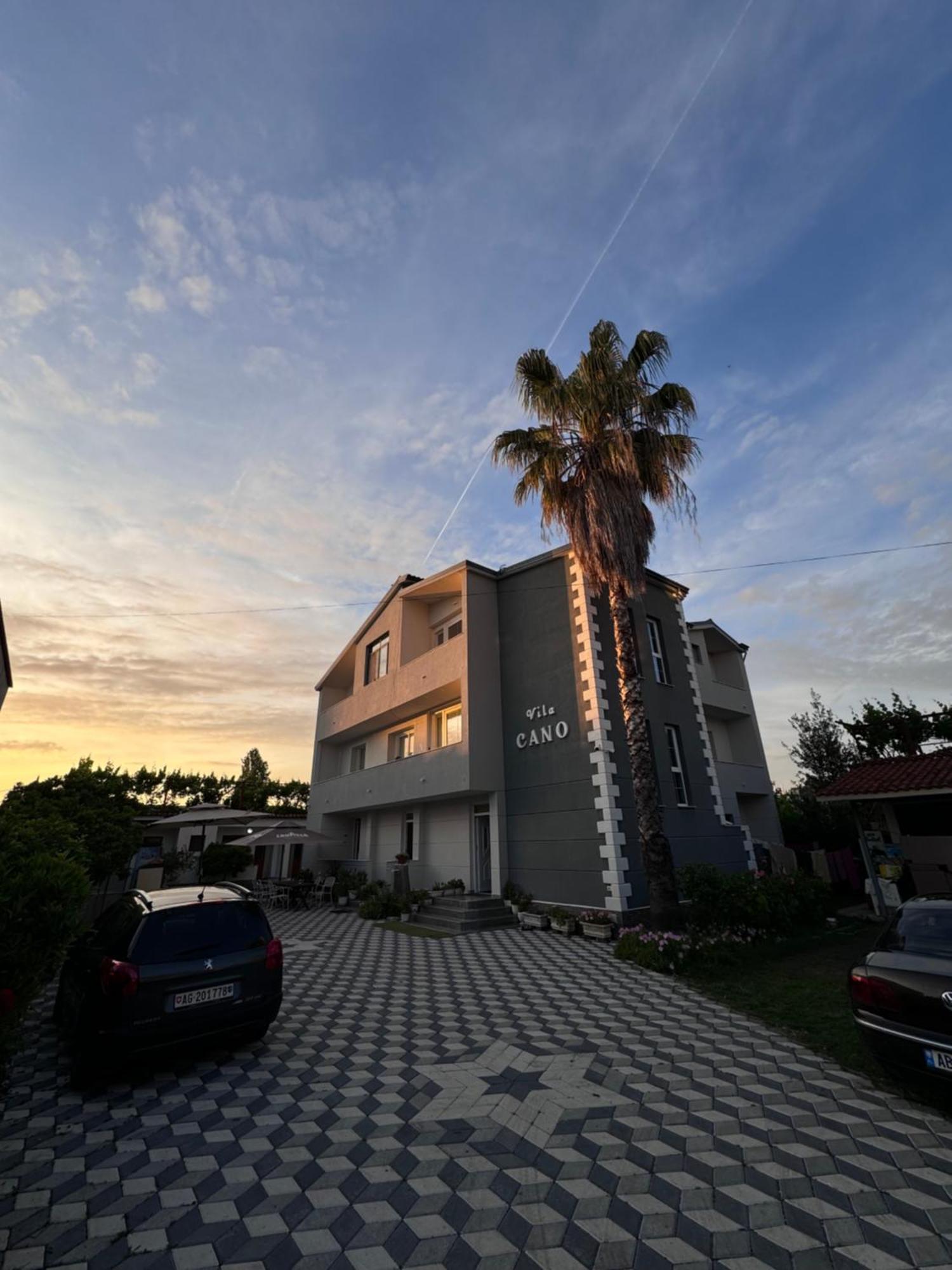 Vila Cano Hotel Durrës Buitenkant foto