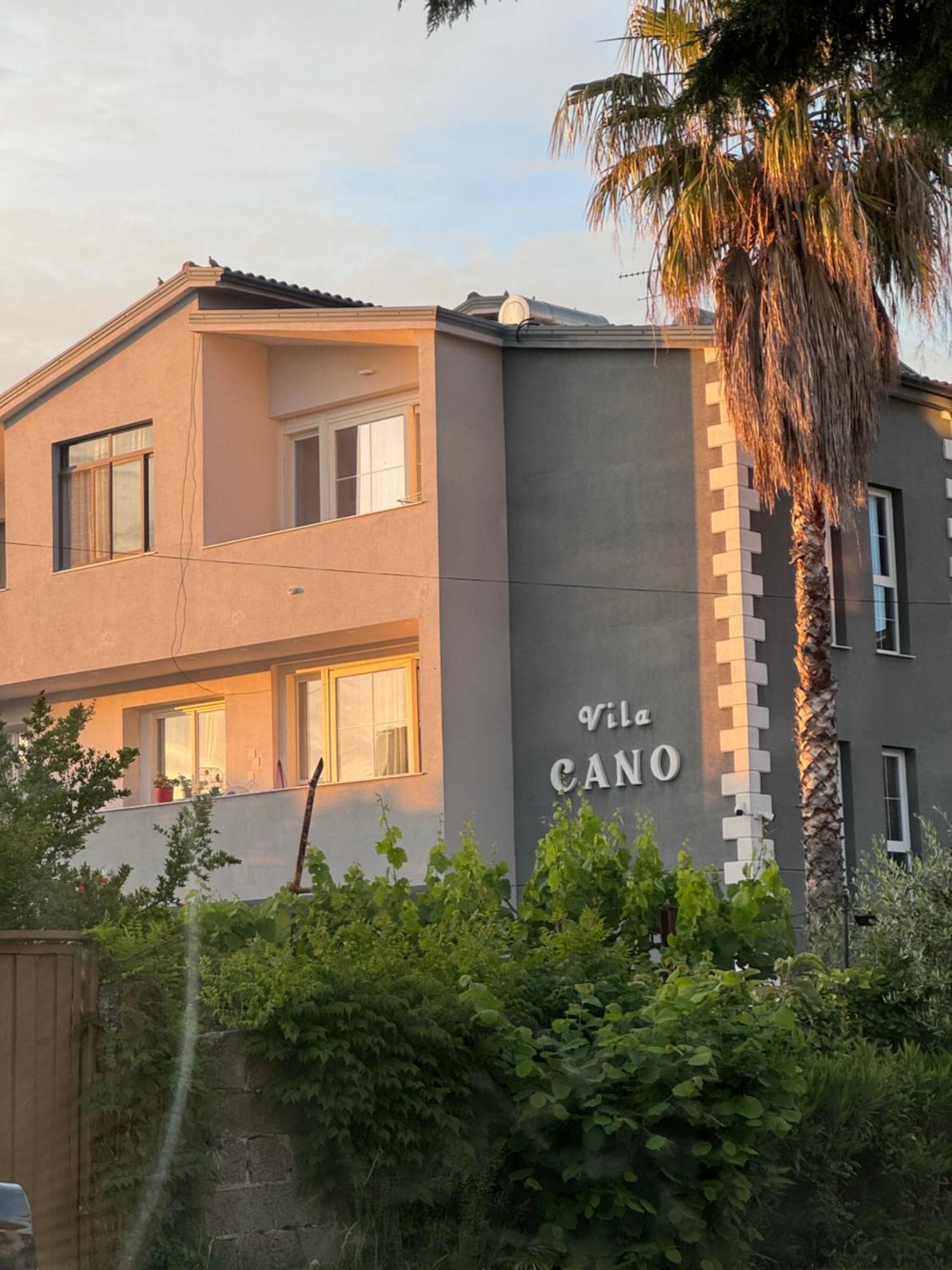 Vila Cano Hotel Durrës Buitenkant foto
